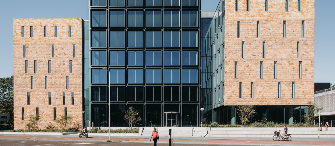 WELL Platinum for EDGE Stadium