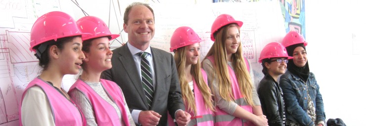 Girls Day 2014 met 37 meiden van het Edith Steincollege