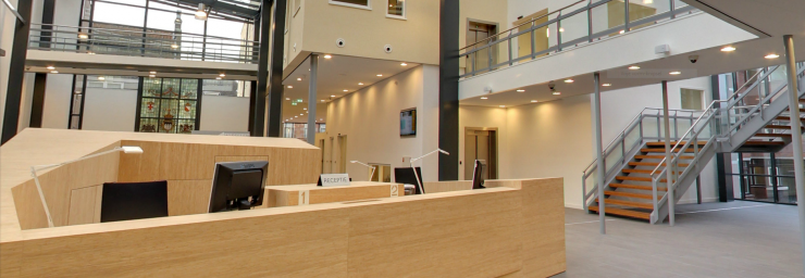 Bekijk het interieur van Gemeentehuis Zeist op Google Maps