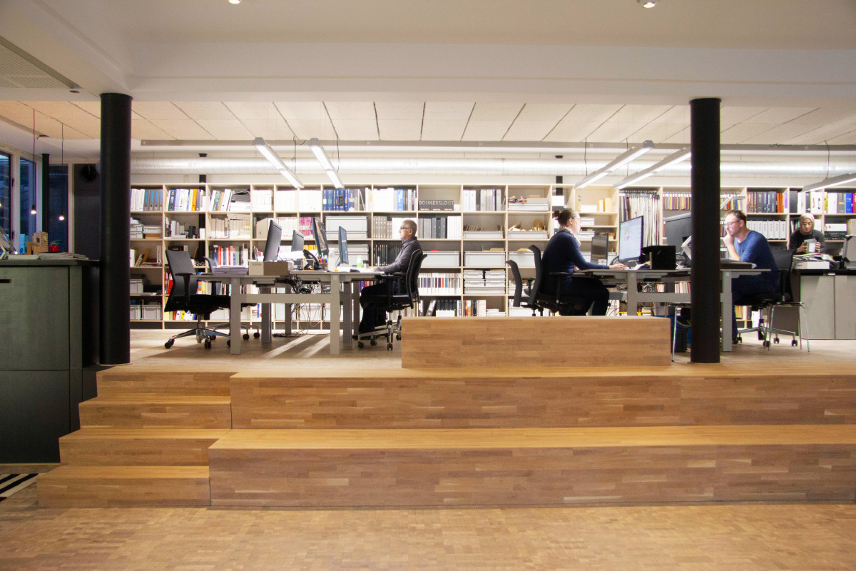 Wie zijn wij?: Forum © René Souverijn