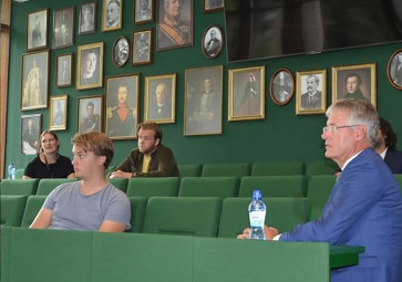 Minister van onderwijs bezoekt Lumion Amsterdam