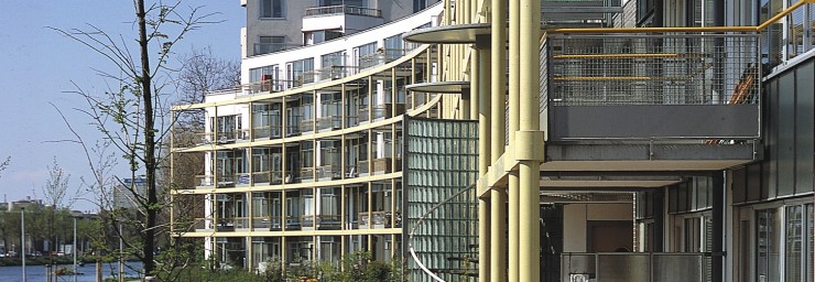 Woongebouw De Zwaan, Voorburg