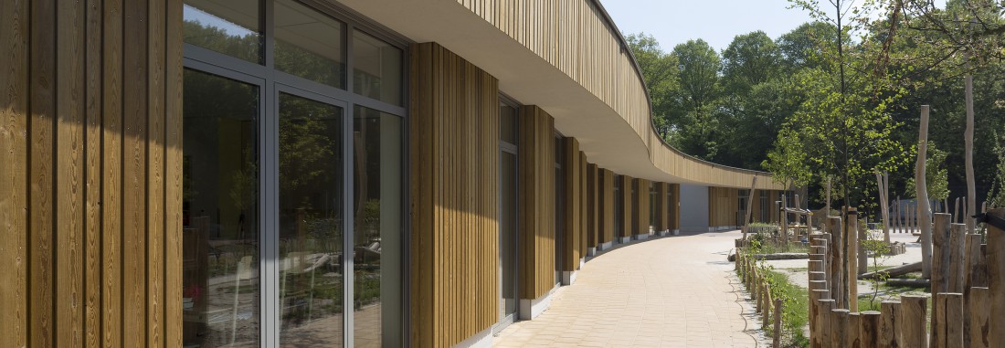 Kloppend Hart, Warmond